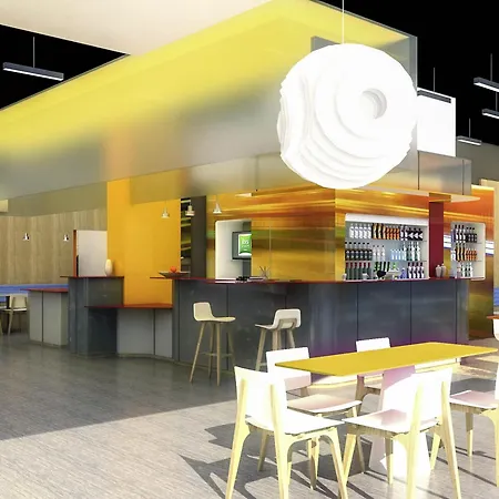 Ibis Styles Centre Gare ホテル 3*