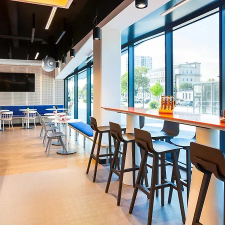 Ibis Styles Centre Gare ホテル 3*