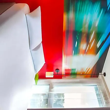 Ibis Styles Centre Gare ホテル 3*
