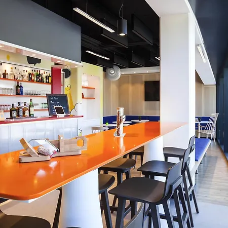 ホテル Ibis Styles Centre Gare 3*